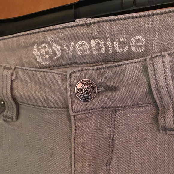 Gray/light wash skinny jeans size 5 - Picture 3 of 5